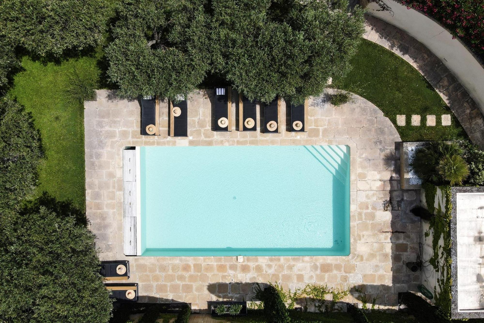 La Belle Vie Hotel Saint-Hilaire-d'Ozilhan Exterior photo